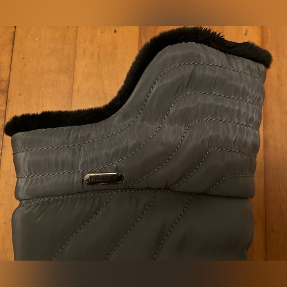 Pajar women’s winter boots - Picture 7 of 8